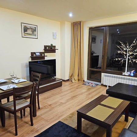 Terra Komplex D3 - Private Apartment - Golf, Skiing & Spa Razlog Exterior photo