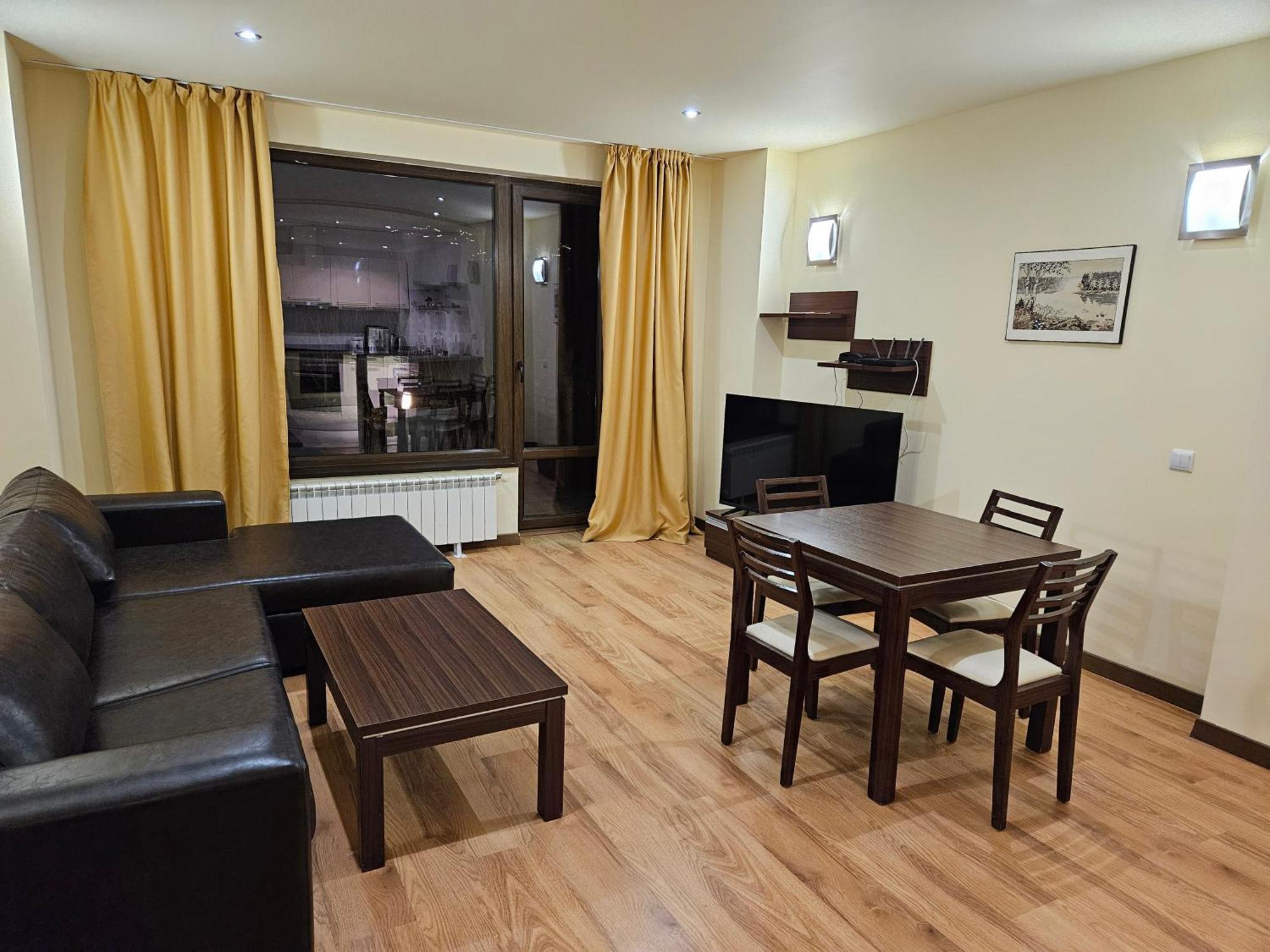 Terra Komplex D3 - Private Apartment - Golf, Skiing & Spa Razlog Exterior photo