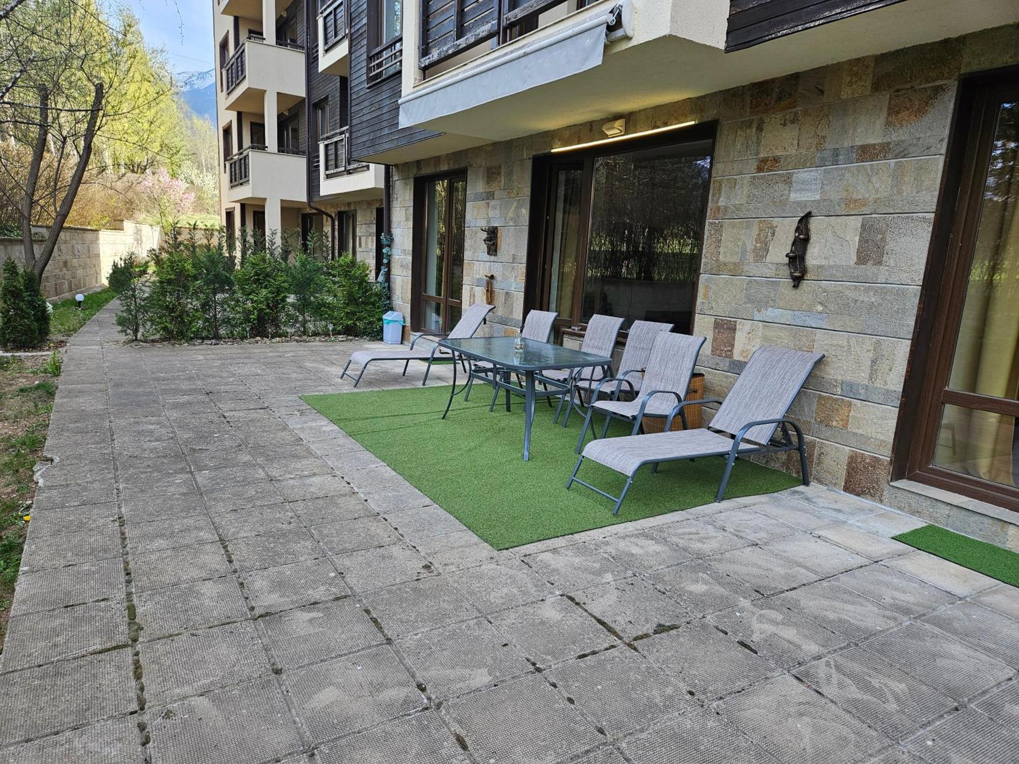 Terra Komplex D3 - Private Apartment - Golf, Skiing & Spa Razlog Exterior photo
