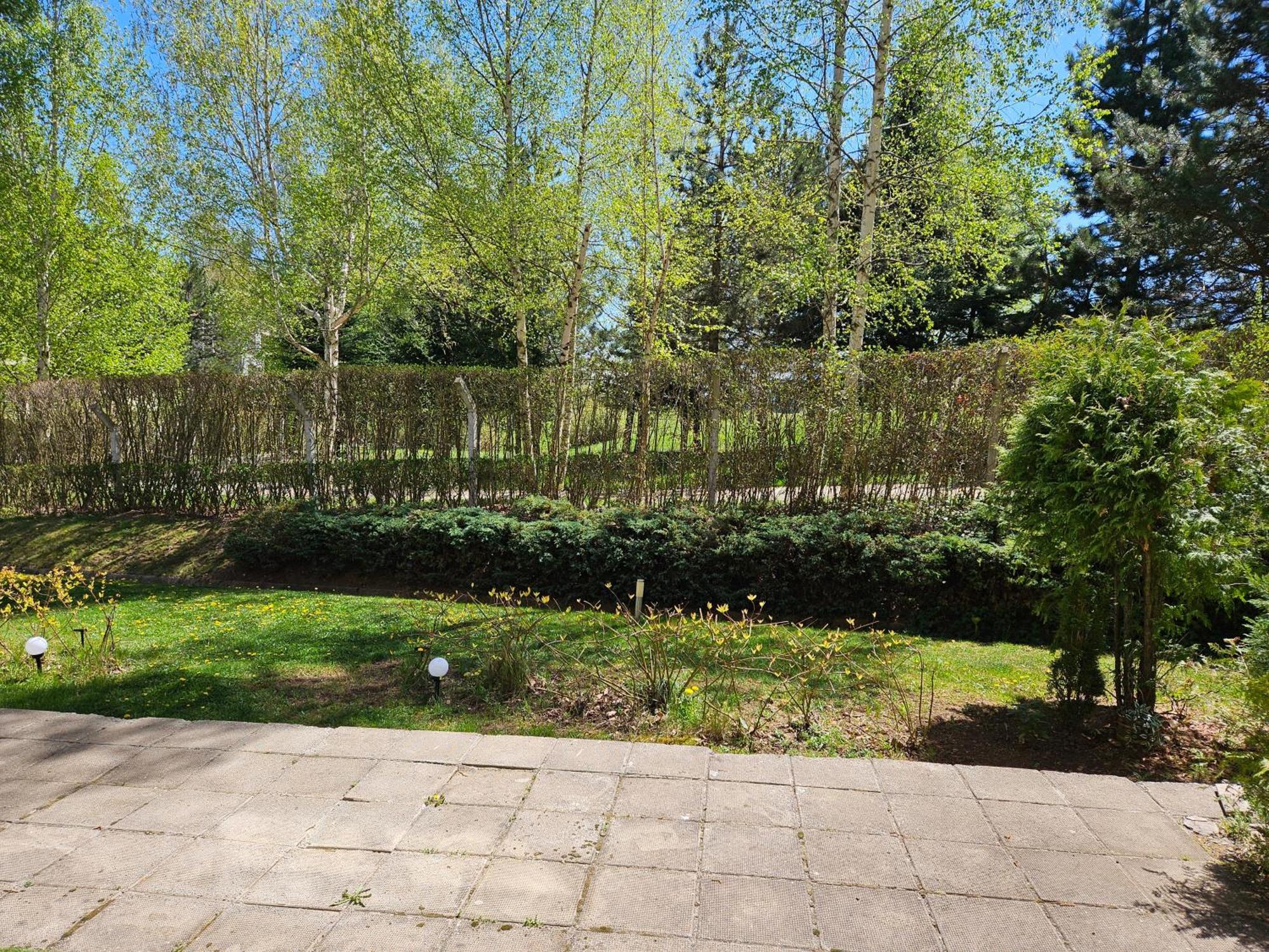 Terra Komplex D3 - Private Apartment - Golf, Skiing & Spa Razlog Exterior photo